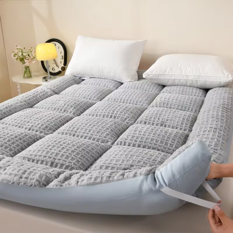 Multi-functional Classic New Class A Shu cotton velvet milk velvet feather velvet mattress bed mattress multi-functional cushion