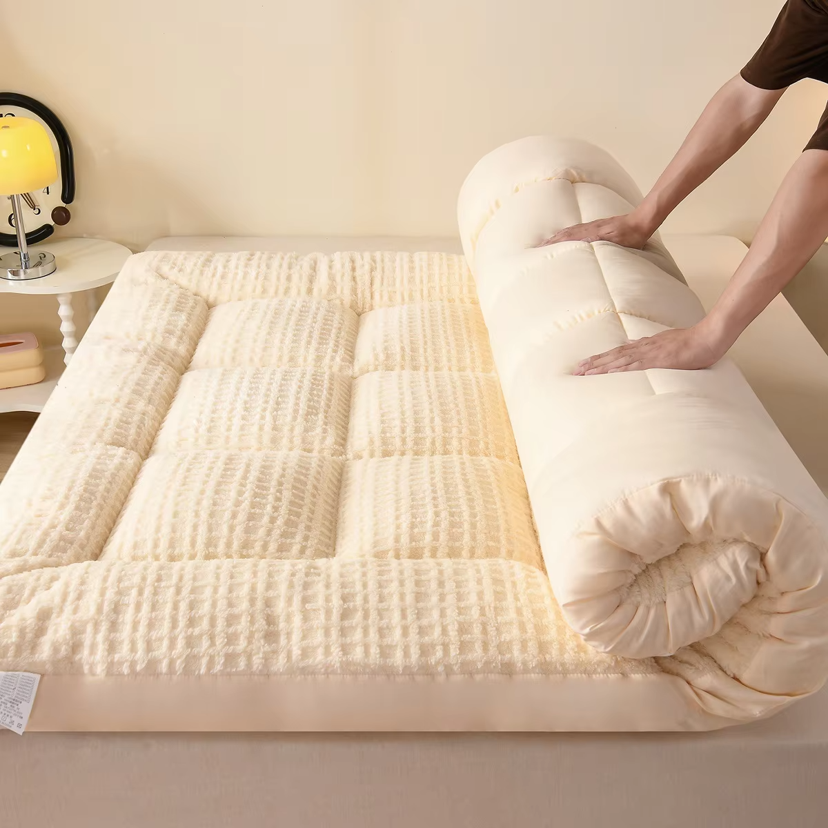 Multi-functional Classic New Class A Shu cotton velvet milk velvet feather velvet mattress bed mattress multi-functional cushion