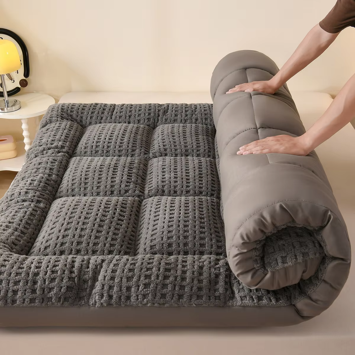 Multi-functional Classic New Class A Shu cotton velvet milk velvet feather velvet mattress bed mattress multi-functional cushion