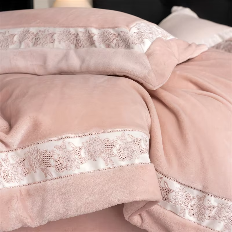 Winter Thickened Milk Velvet Warm Luxury Bedding Set Embroidery Wide Edge Duvet Cover Flat/Fitted Bed Sheet Pillowcases 4Pcs
