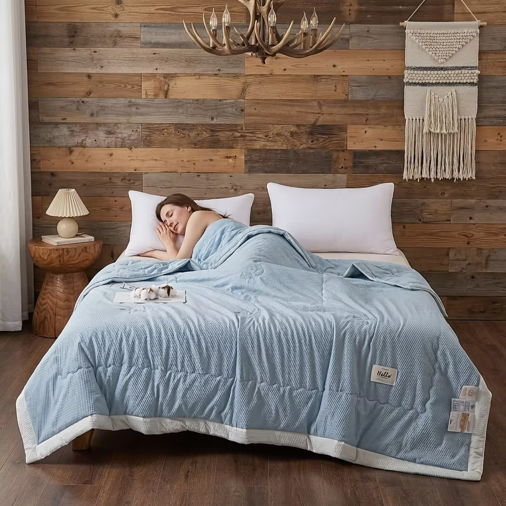 Cool Ice Bean Summer Quilt, Skin-Friendly & Breathable Air Conditioning Quilt, Specially Designed for Heat-Sensitive People, Lightweight And Soft Summer Cool Quilt, Nap Blanket, Multi-Scenario Use, Machine Washable